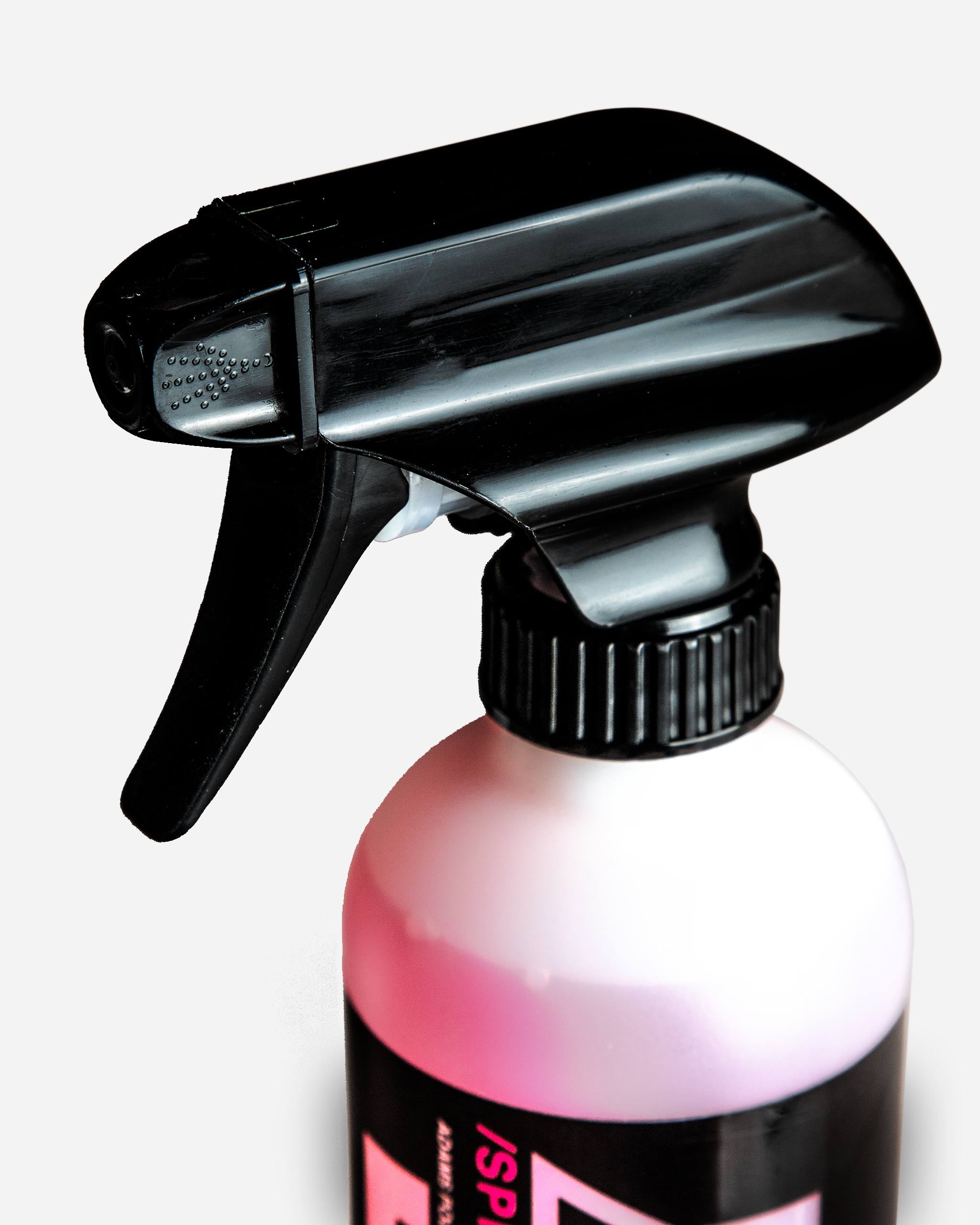 Adam's UV Ceramic Spray Coating 12oz w/ 2 Single Soft Towels