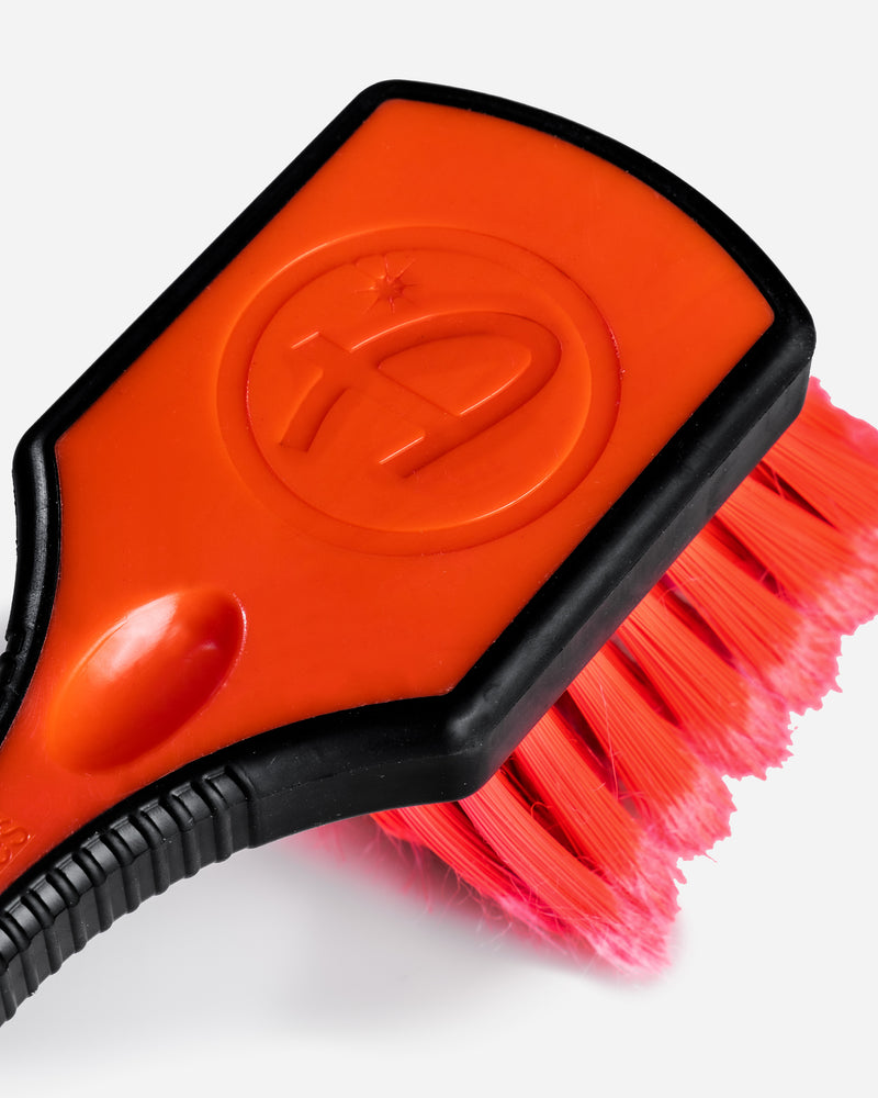 Tire Cleaning Brush, Ergonomic, Fast Bend Recovery, Durable